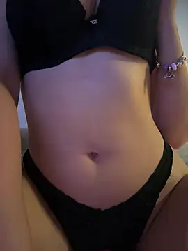 anonimgirl18old online show from 04-19-26, 07:05