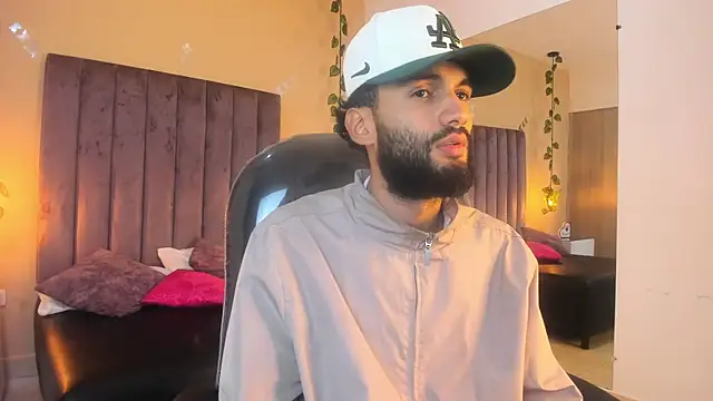 Ryan Jackson  online show from 11-17-25, 04:07