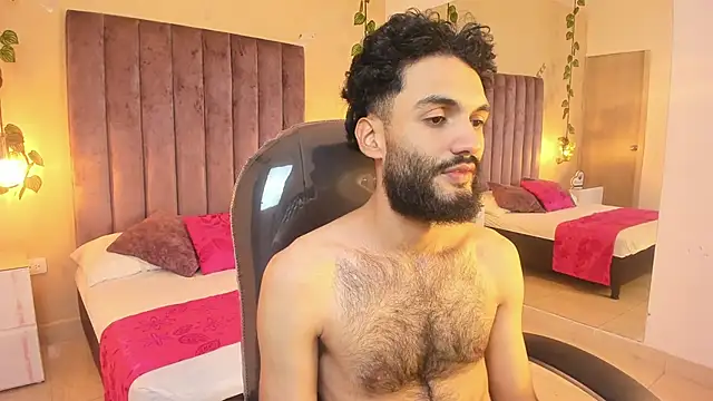 Ryan Jackson  online show from 11-25-25, 04:23