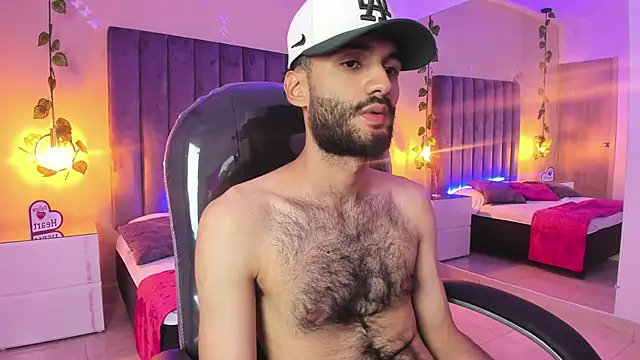 Ryan Jackson  online show from 12-05-25, 04:54