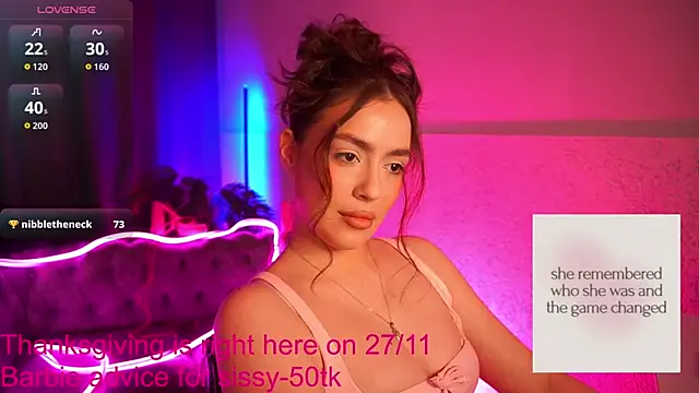 Snapshot of EmiliyaRoude chatting on 11-22-25, 01:32 EmiliyaRoude online show from 11-22-25, 01:32