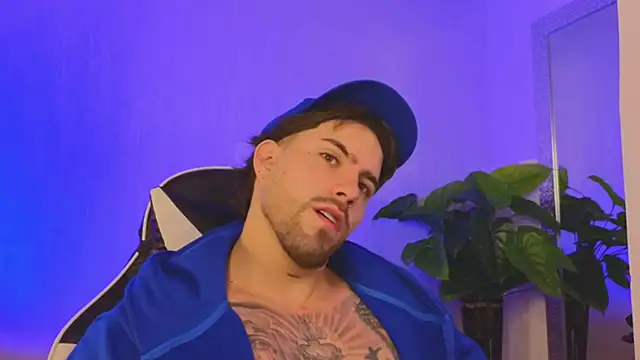 Ades Lowe online show from 12-22-25, 11:29