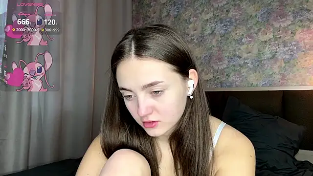 LoraDavi online show from 04-16-26, 08:15