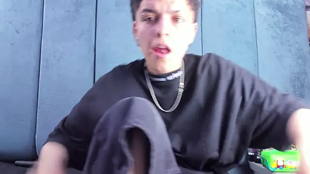 Megan Thompson  online show from 04-30-26, 02:18