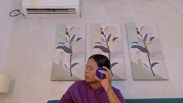 keyla mejia online show from 04-07-26, 12:16