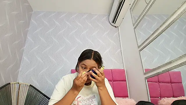 keyla mejia online show from 06-03-26, 12:08
