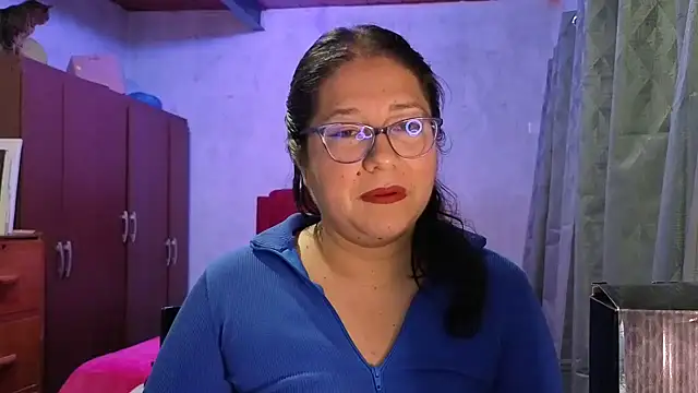 scarlett widow  online show from 04-24-26, 04:04