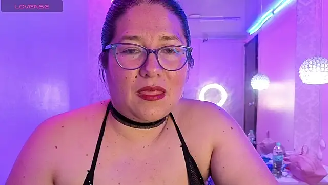 scarlett widow  online show from 05-27-26, 03:36