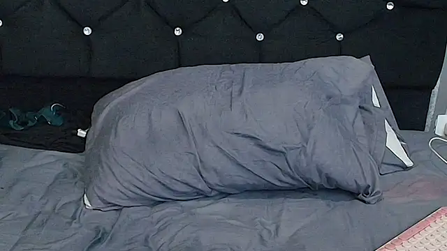 Alicee Moonn online show from 11-27-25, 08:49