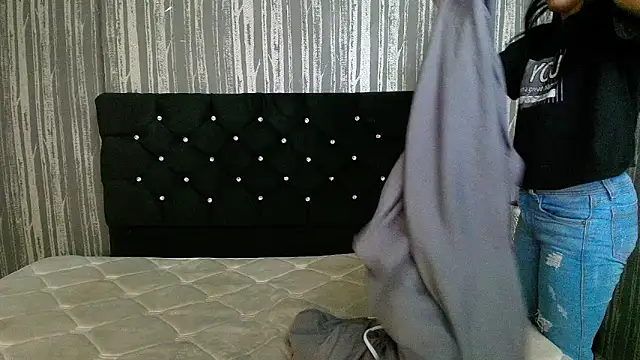 Alicee Moonn online show from 04-24-26, 08:55