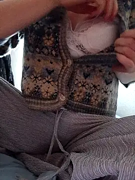 Hottiesophie online show from 04-26-26, 03:10