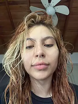 Snapshot of YunoRose_ chatting on 06-28-26, 03:12 YunoRose online show from 06-28-26, 03:12