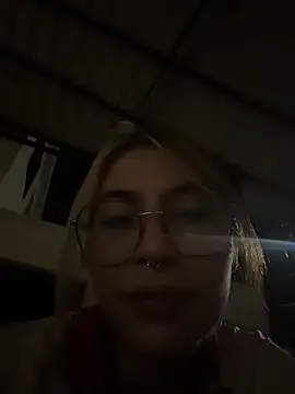 Snapshot of YunoRose_ chatting on 07-04-26, 02:29 YunoRose online show from 07-04-26, 02:29