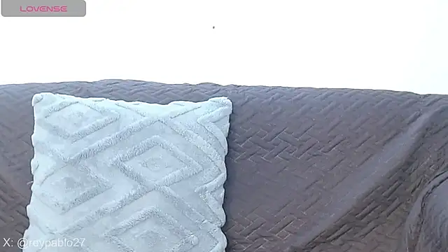 Snapshot of ReyPablo1 chatting on 11-11-25, 07:03 ReyPablo1 online show from 11-11-25, 07:03