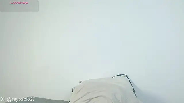 Snapshot of ReyPablo1 chatting on 11-18-25, 08:57 ReyPablo1 online show from 11-18-25, 08:57