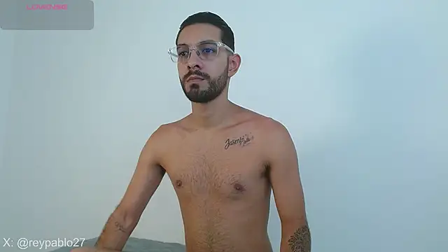 Snapshot of ReyPablo1 chatting on 11-19-25, 09:15 ReyPablo1 online show from 11-19-25, 09:15