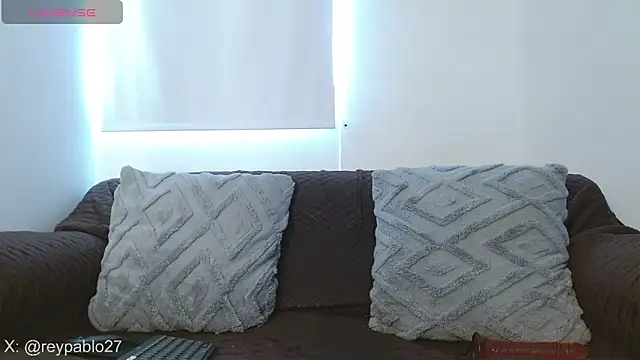 Snapshot of ReyPablo1 chatting on 11-21-25, 08:40 ReyPablo1 online show from 11-21-25, 08:40