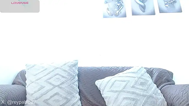 Snapshot of ReyPablo1 chatting on 11-30-25, 02:10 ReyPablo1 online show from 11-30-25, 02:10