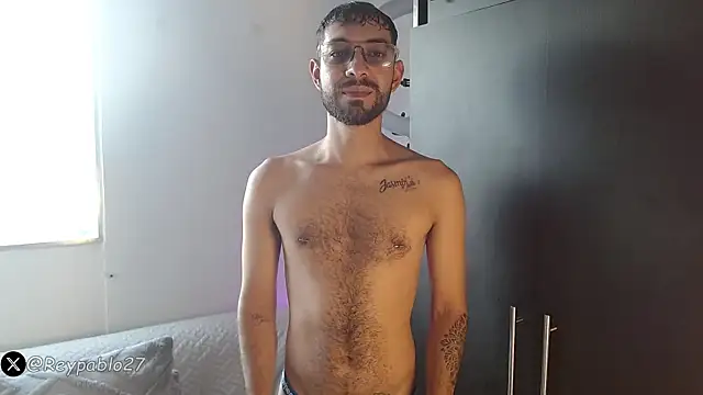 ReyPablo1 online show from 04-18-26, 09:59