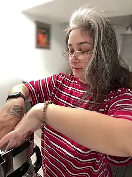 Alix Valentine online show from 03-21-26, 04:21