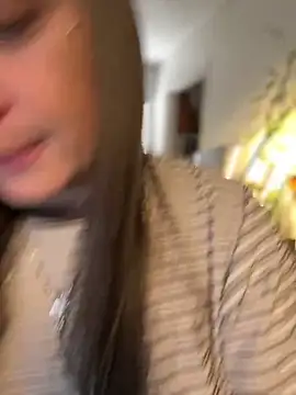 Alix Valentine online show from 04-19-26, 05:56