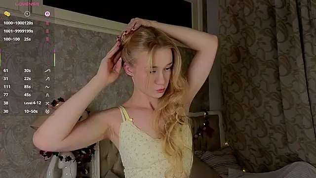 Snapshot of Emma_Frosty chatting on 06-08-26, 10:21 Emma Frosty online show from 06-08-26, 10:21