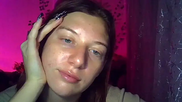 Lily Ember online show from 11-06-25, 06:09