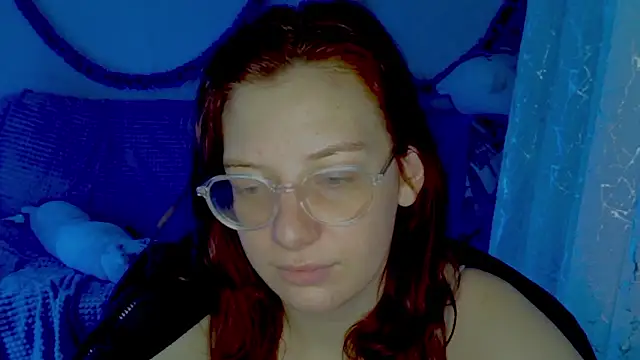 Snapshot of Lily_Ember chatting on 01-12-26, 08:58 Lily Ember online show from 01-12-26, 08:58