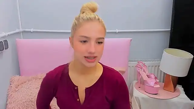 EvetteRose online show from 09-30-25, 02:55