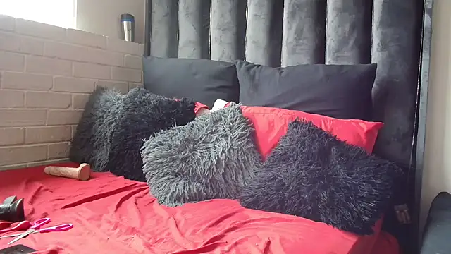 dark honeyx26 online show from 11-15-25, 08:11