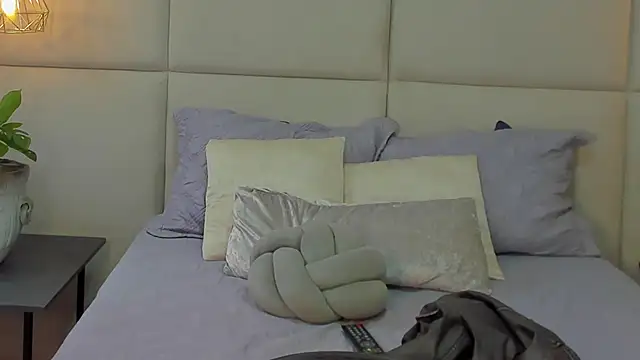 SamayRyann online show from 06-12-26, 01:54