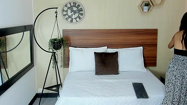 SamayRyann online show from 07-27-26, 01:40