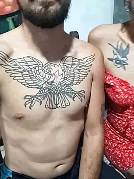 parejajuguetona420 online show from 03-01-26, 02:02