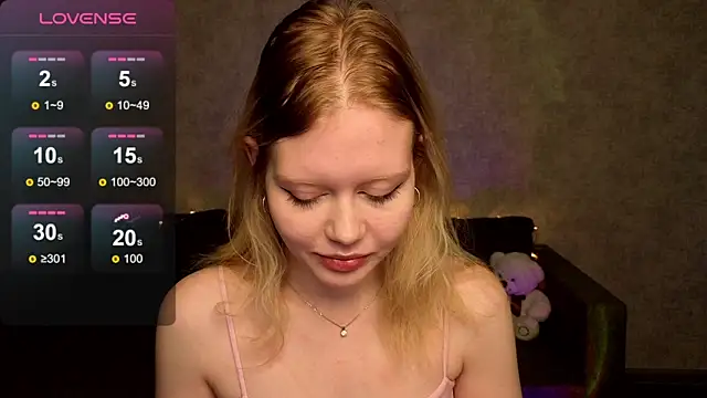 Snapshot of Wendy_228 chatting on 10-13-25, 01:16 Wendy 228 online show from 10-13-25, 01:16