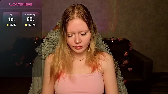 Snapshot of Wendy_228 chatting on 11-11-25, 01:27 Wendy 228 online show from 11-11-25, 01:27