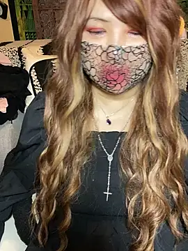 Snapshot of xoxLILxMELOxox chatting on 10-25-25, 04:24 xoxLILxMELOxox online show from 10-25-25, 04:24