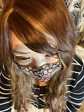 Snapshot of xoxLILxMELOxox chatting on 10-29-25, 04:53 xoxLILxMELOxox online show from 10-29-25, 04:53