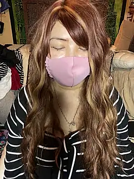 Snapshot of xoxLILxMELOxox chatting on 11-04-25, 01:43 xoxLILxMELOxox online show from 11-04-25, 01:43