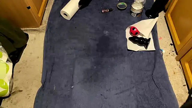 SharkedTaxis online show from 02-25-26, 07:45