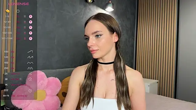 Snapshot of litlle_angelll chatting on 05-31-26, 06:09 litlle angelll online show from 05-31-26, 06:09