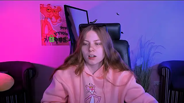 Snapshot of foxy_tease_ chatting on 11-05-25, 09:42 foxy tease online show from 11-05-25, 09:42