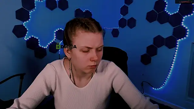 foxy tease  online show from 11-22-25, 02:43