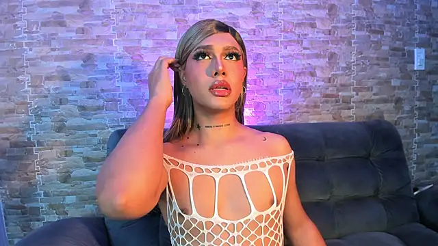 Dreams Chloe online show from 07-14-26, 05:45