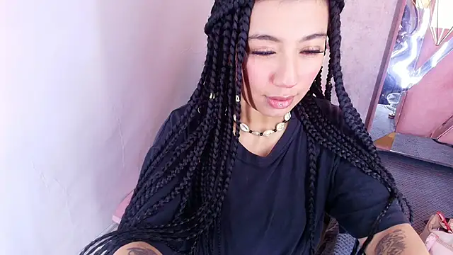 Soleil 66 online show from 10-20-25, 05:41