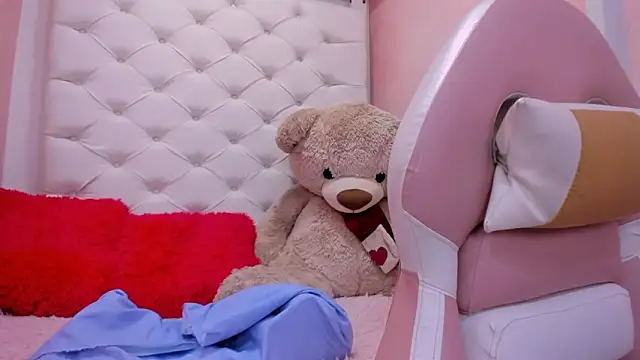 eimy skinny  online show from 03-25-26, 01:28