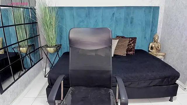 VictoriaaBlair online show from 02-26-26, 07:24