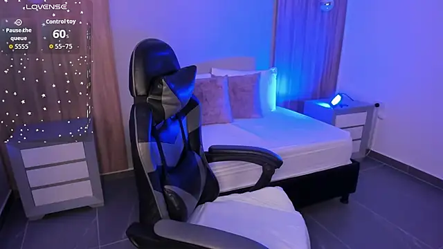 Snapshot of megara_x_ chatting on 11-23-25, 02:22 megara x online show from 11-23-25, 02:22