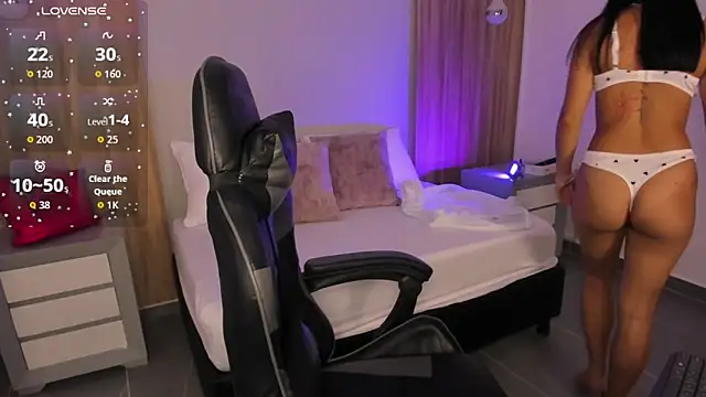 Snapshot of megara_x_ chatting on 11-25-25, 03:17 megara x online show from 11-25-25, 03:17