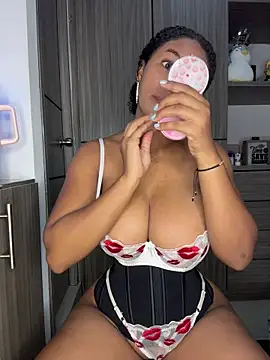 Snapshot of Mia_sweet80 chatting on 10-22-25, 02:56 Mia sweet80 online show from 10-22-25, 02:56