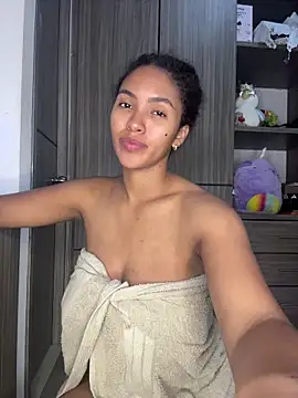 Snapshot of Mia_sweet80 chatting on 10-30-25, 02:57 Mia sweet80 online show from 10-30-25, 02:57